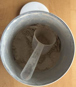 superprotein otevřené balení s odměrkou