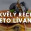 recept na keto lívance s borůvkami a javorovým sirupem