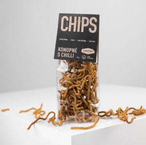konopné chipsy s chilli a mákem