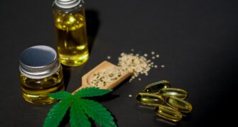 CBD olej a kapsle