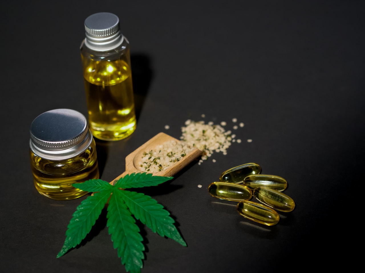 CBD olej a kapsle